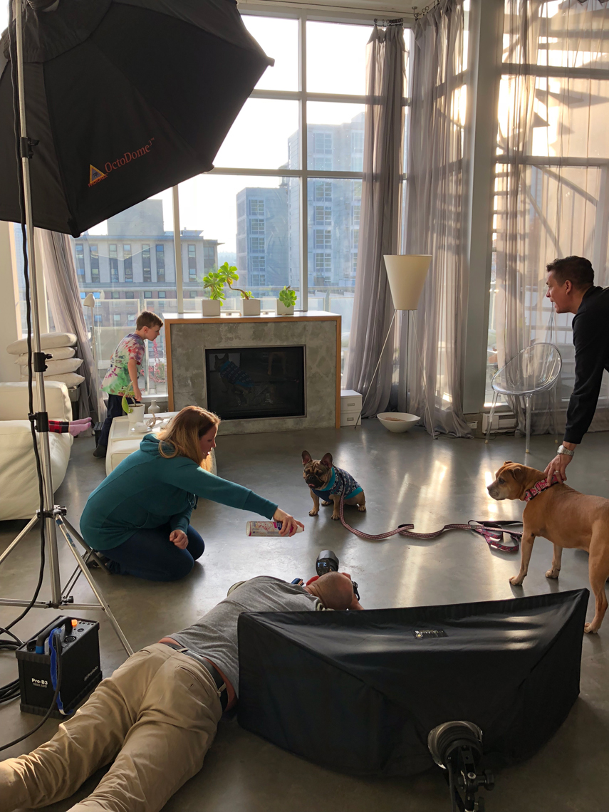 2017-Vancouver-BTS-Photographer-ErichSaide-Behindthescenes-RCPets-Family-Frenchie
