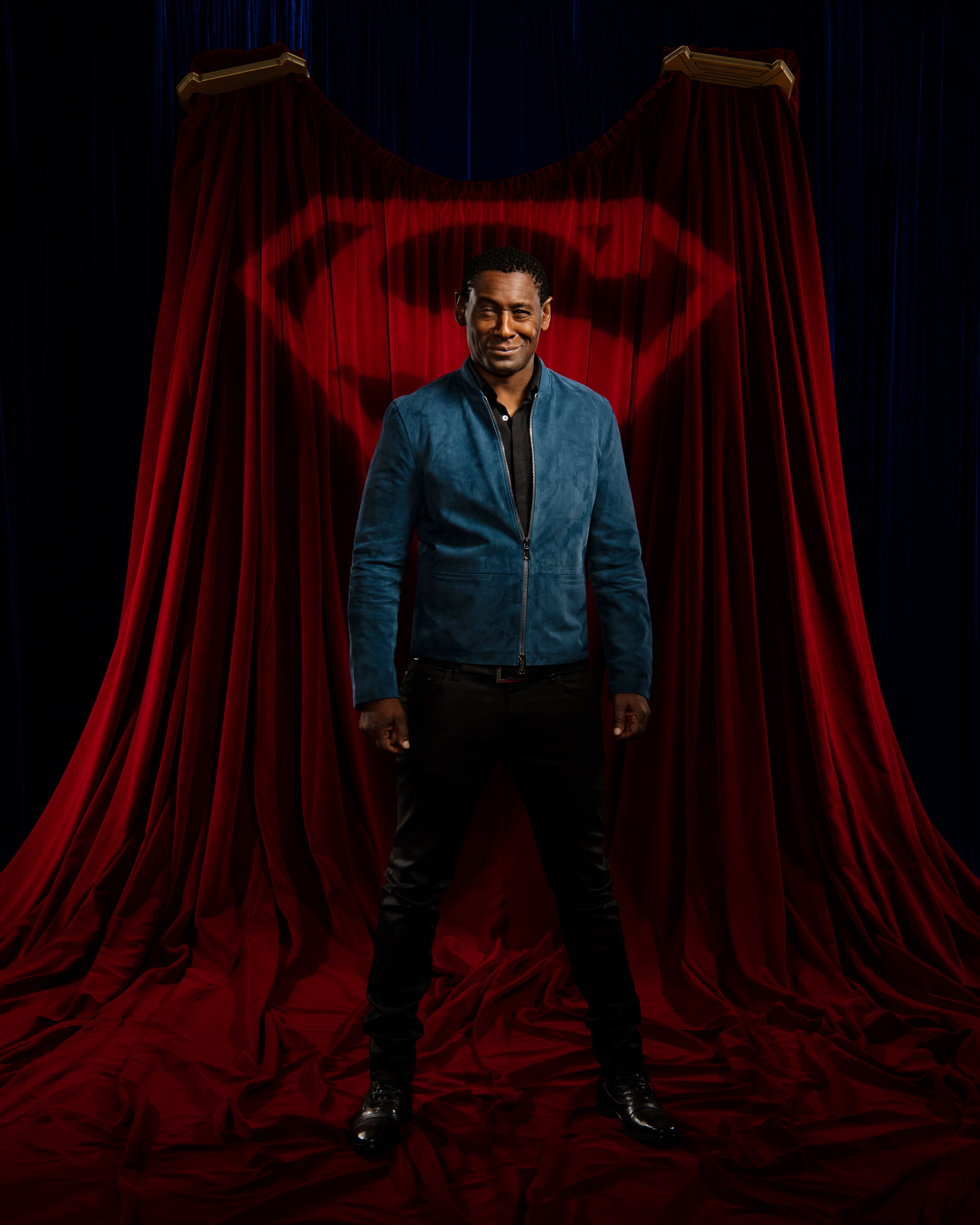 2020-Vancouver-Celebrity-Photographer-ErichSaide-Supergirl-DavidHarewood-WarnerBros