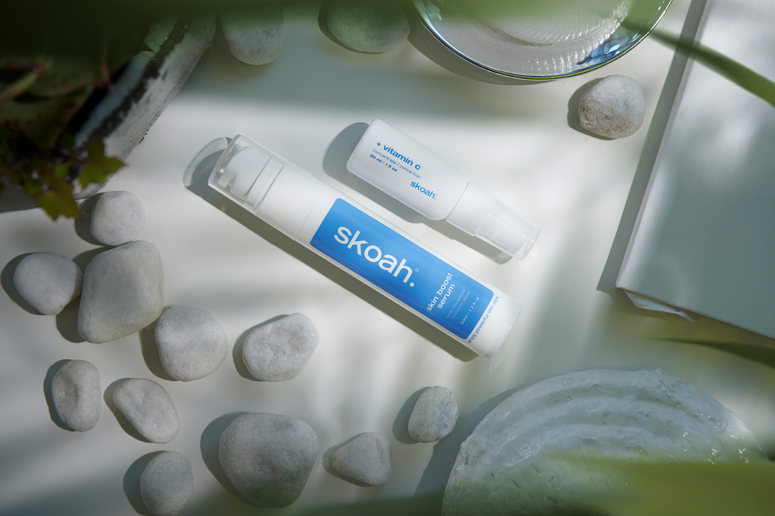 2020-Vancouver-Skincare-Product-Photographer-Erich-Saide-Skoah-Get-Bright-Set-Leaves